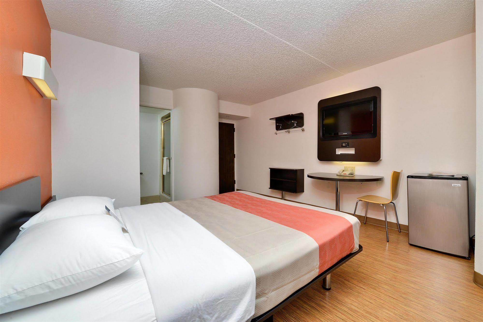 Motel 6-Plano, Tx - West - Frisco Buitenkant foto